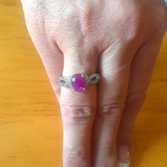Unknown Jewelry - 🌻 New Red Genuine Ruby Ring 🌻